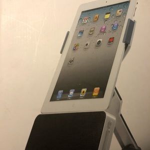 iPad docking speaker
